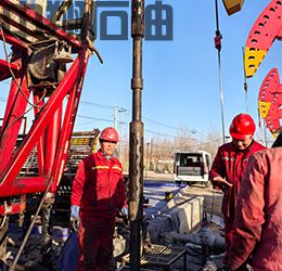 修井机套管液压整形现场